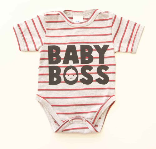 Rövid ujjú dupla patentos " Baby Boss" feliratú baba body