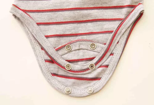 Rövid ujjú dupla patentos " Baby Boss" feliratú baba body