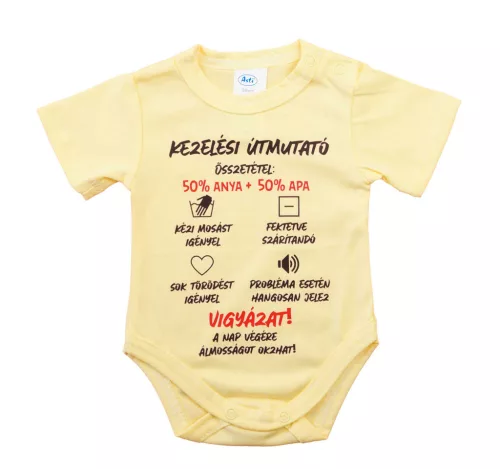 Feliratos rövid ujjú baba body