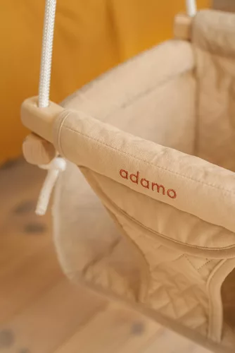 Adamo Junior bézs