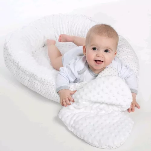 Luxus babafészek párnával és paplannal New Baby Minkyből kék