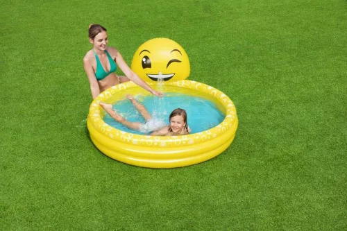 Bestway Smiley felfújható gyerekmedence szökőkúttal