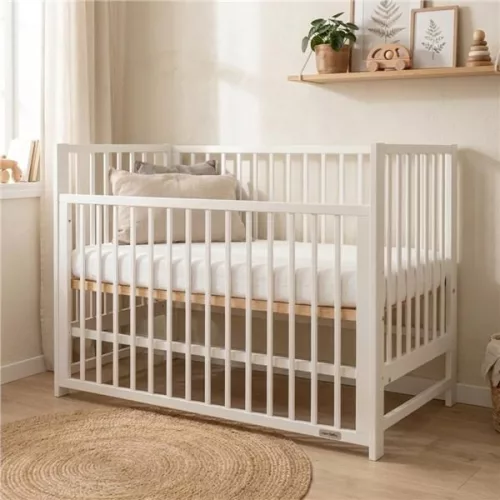 Gyerek kiságy New Baby BASIC leengedhető oldalráccsal fehér