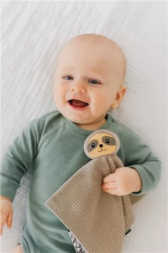 A szundikendő New Baby Sloth