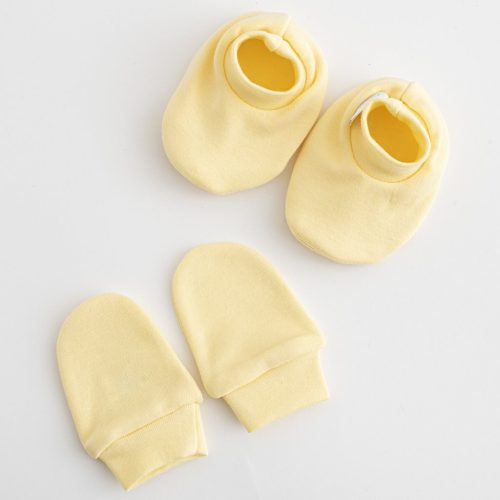 Baba pamut szett-kiscipő és kesztyű New Baby Casually dressed sárga 0-6m