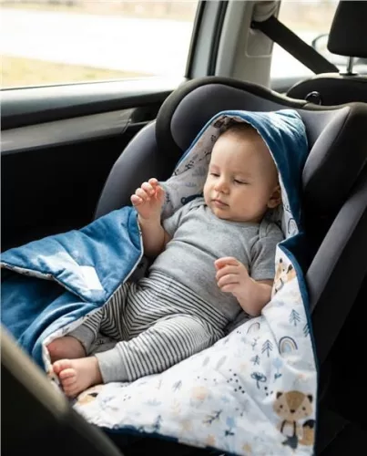 Bélelt babatakaró, pólya autós hordozóba New Baby green
