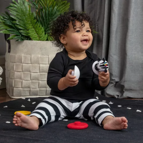 BABY EINSTEIN Rágóka BPA mentes Építőjáték, Keljfeljancsi Zebra Stack & Wobble Zen™ 3hó+