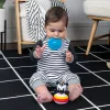 BABY EINSTEIN Rágóka BPA mentes Építőjáték, Keljfeljancsi Zebra Stack & Wobble Zen™ 3hó+